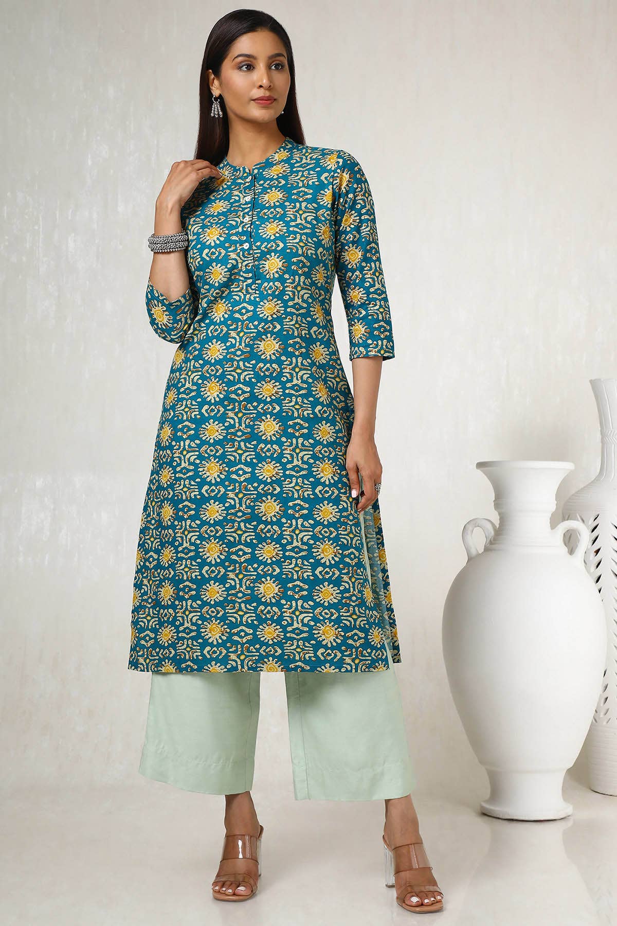 Teal Cotton Blend Abstract Print Kurta - View 3