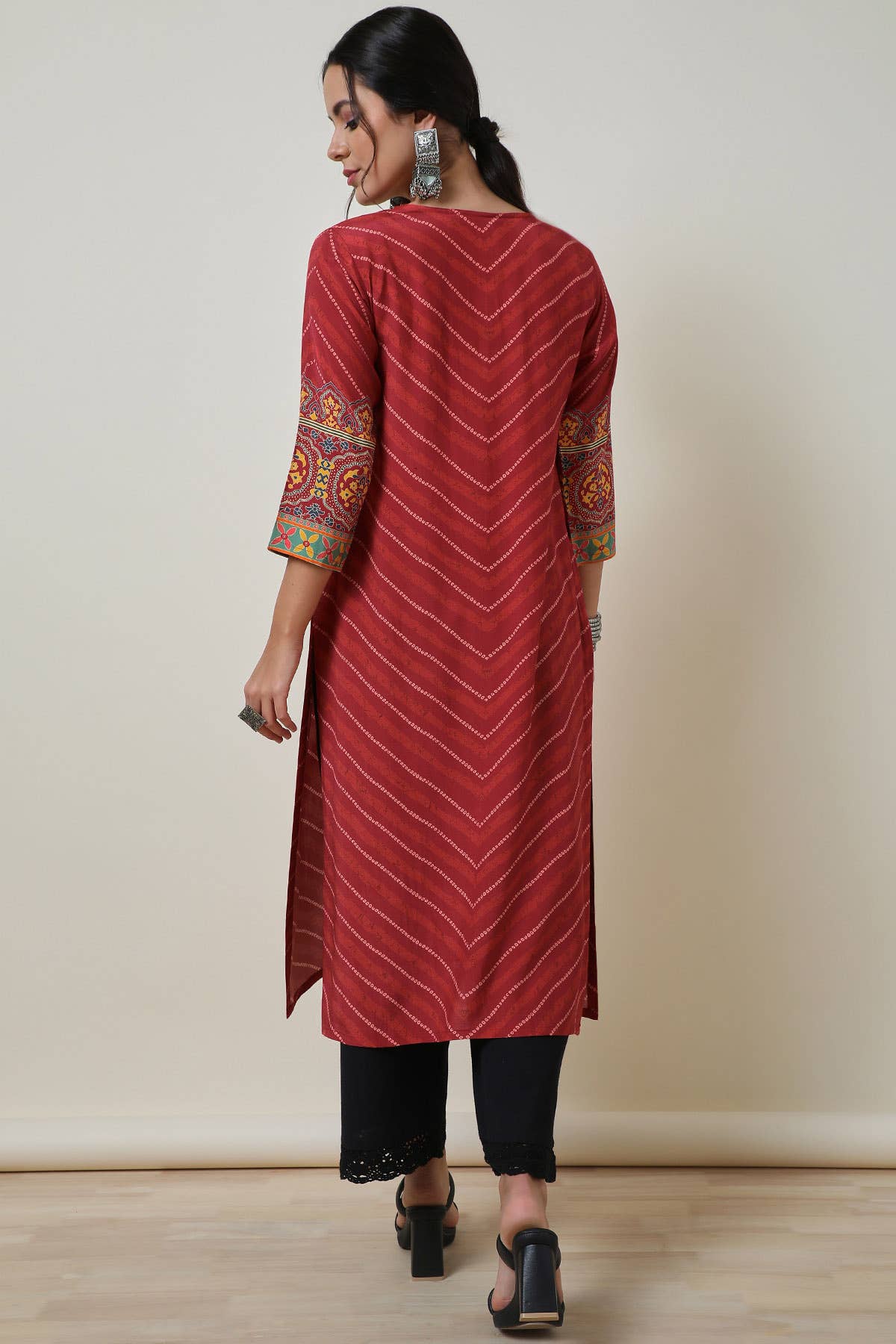 Brick Red Viscose Muslin Bandhani Print Kurta - View 2