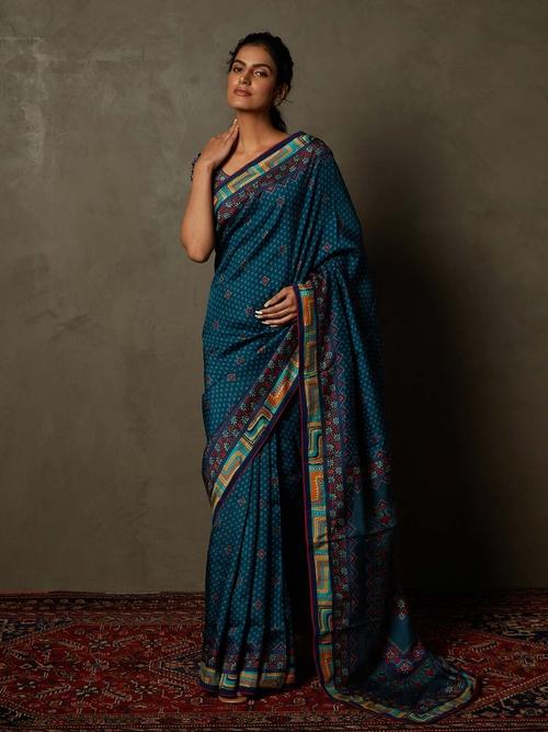 Teal & Navy Chowki Saree With Unstitched Blouse - View 5